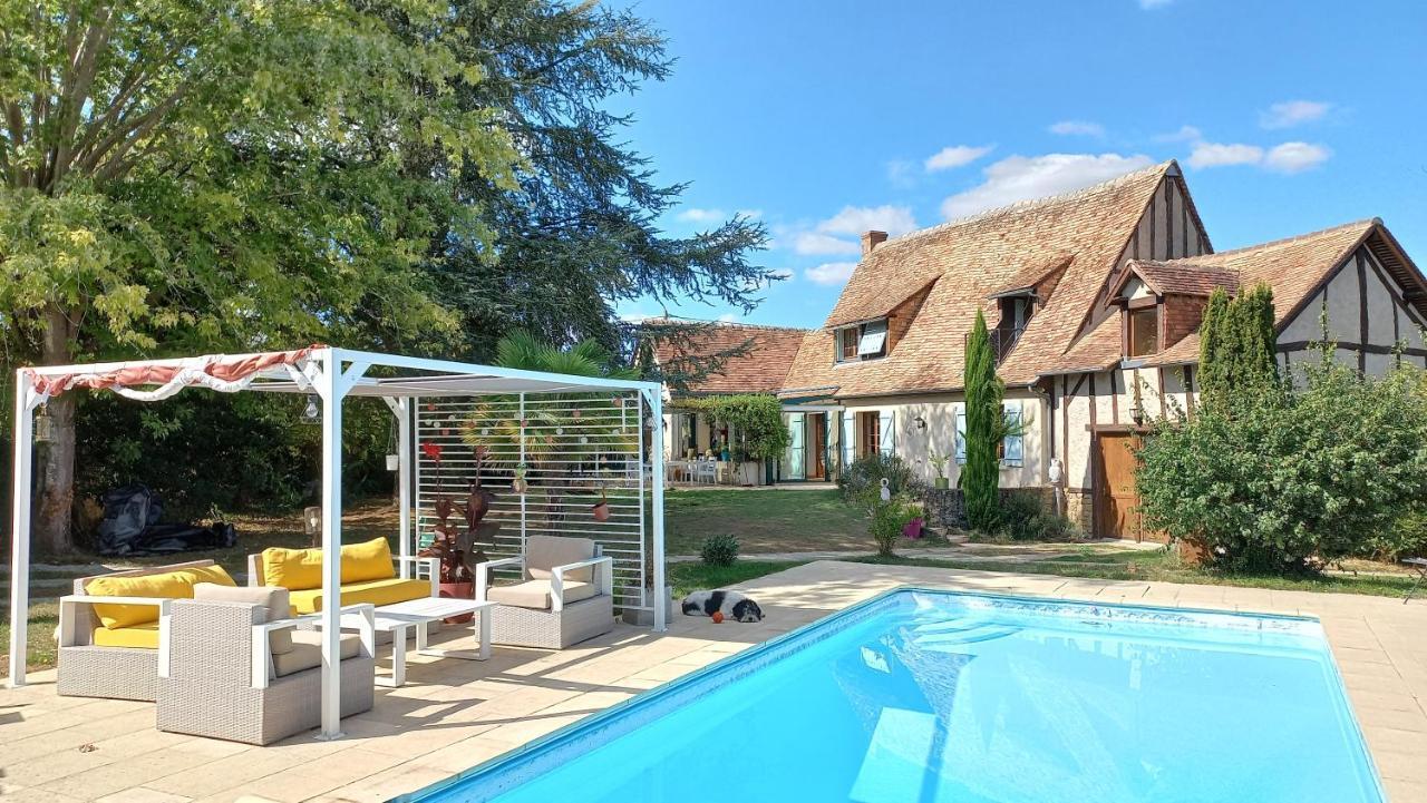 En Pleine Campagne, Proche Du Mans - Chambre D'Hotes Fillé エクステリア 写真